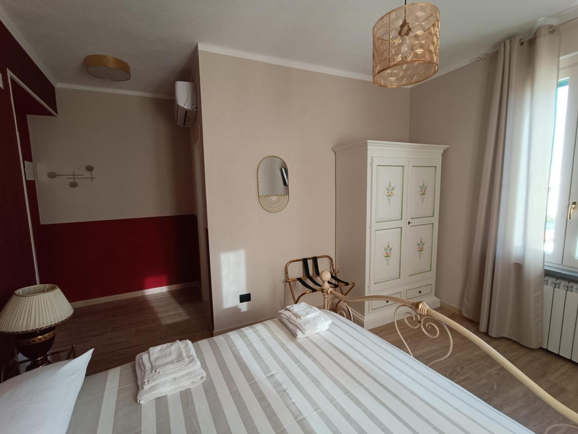 B&B Villa Preziosa Lago Maggiore Lesa Δωμάτιο φωτογραφία